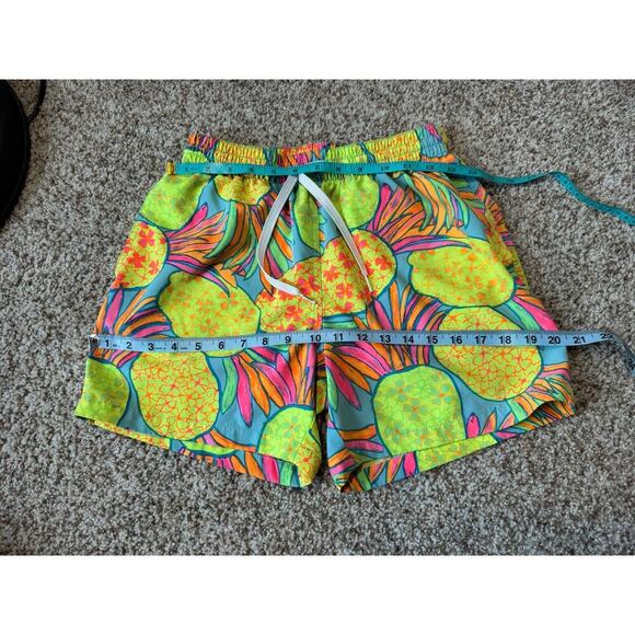 Chubbies shorts/swim trunks, size Small, 5.5 inseam, lightweight, Pineapples - Picture 4 of 10